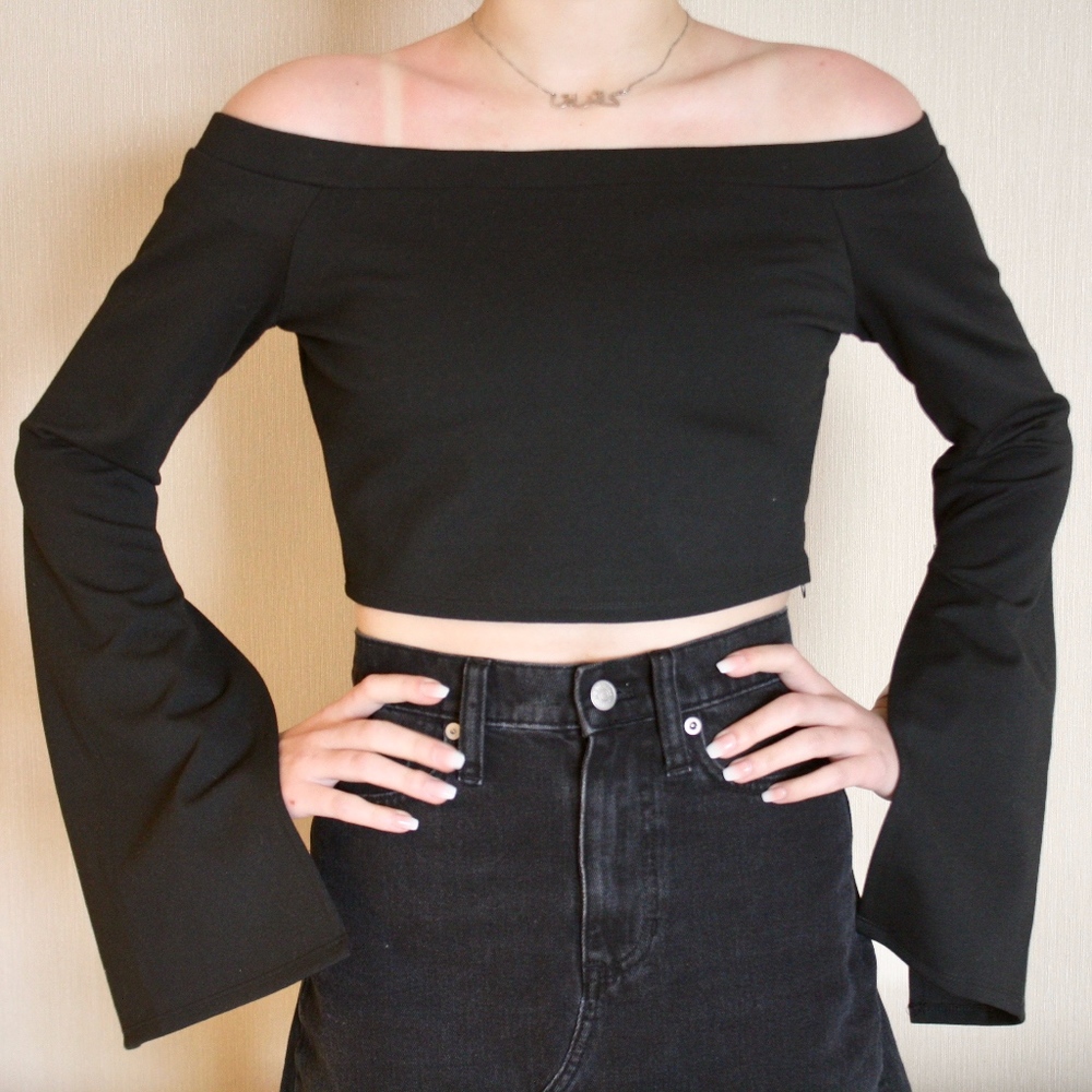 Tobi Off-the-Shoulder Top